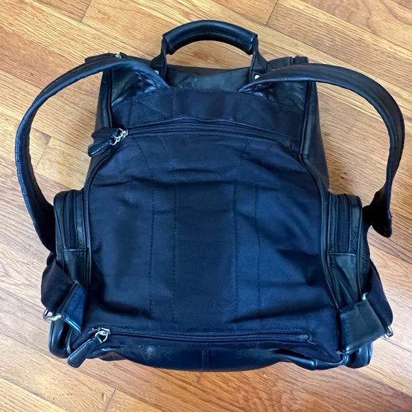 Osgoode Marley Large Black Leather RFID Backpack - Picture 8 of 8